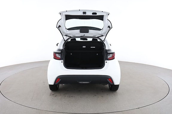 Toyota Yaris 17 of 30