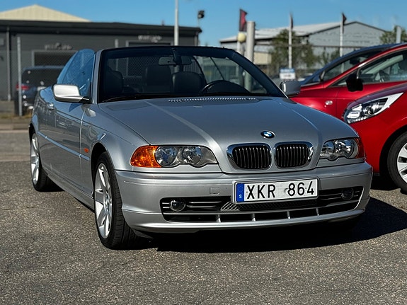 BMW 330Ci 4 of 5