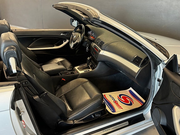 BMW 330Ci 28 of 30
