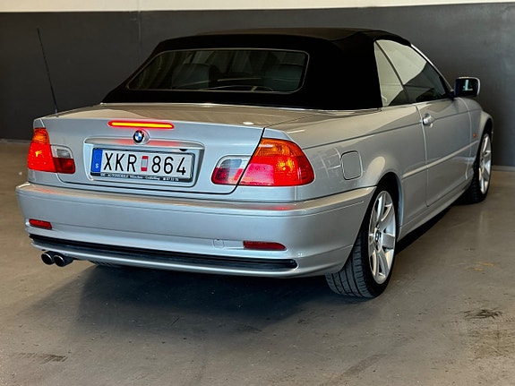 BMW 330Ci 18 of 30