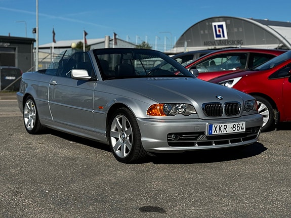 BMW 330Ci 3 of 5