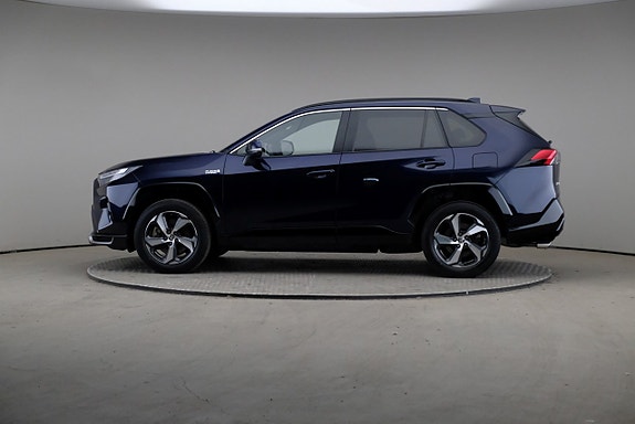 Toyota RAV4 Plug-in Hybrid 4 of 5