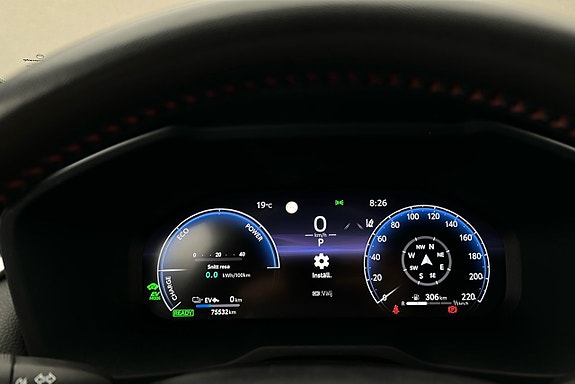 Toyota RAV4 Plug-in Hybrid 7 of 25