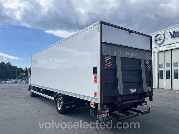 Volvo FL Skåp med bakgavellyft 6 of 6