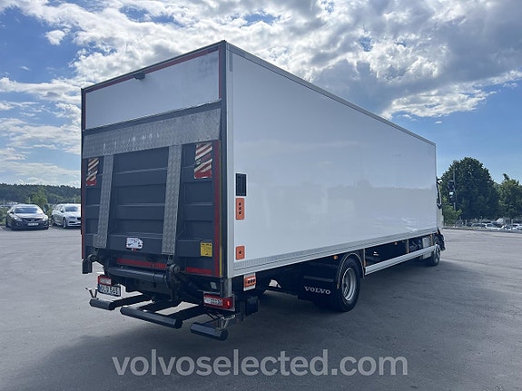 Volvo FL Skåp med bakgavellyft 5 of 6