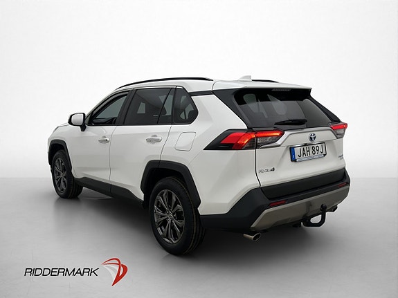 Toyota RAV4 5 of 5