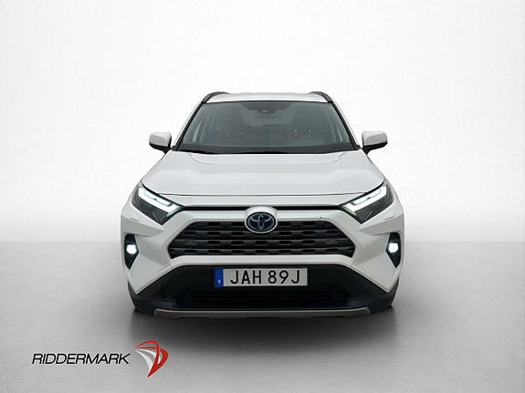 Toyota RAV4 2 of 5