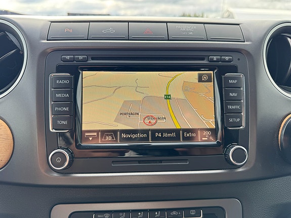 Volkswagen Amarok 18 of 27