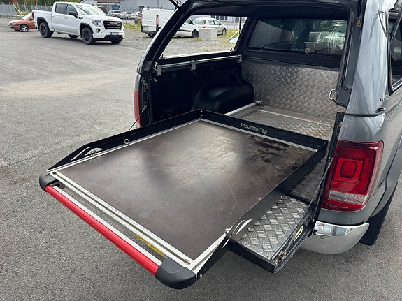 Volkswagen Amarok 25 of 27