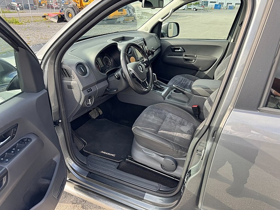 Volkswagen Amarok 9 of 27