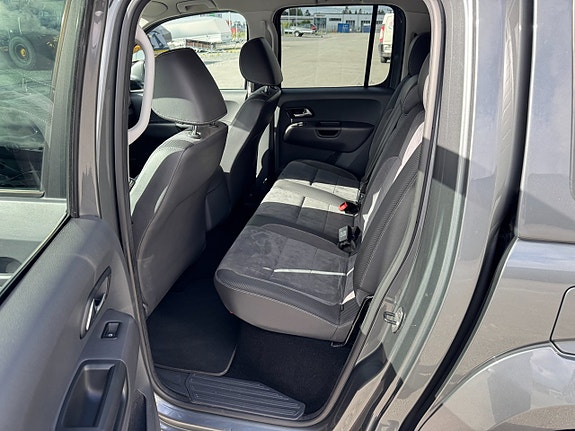 Volkswagen Amarok 10 of 27