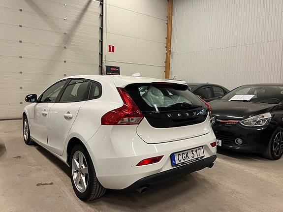 Volvo V40 5 of 5