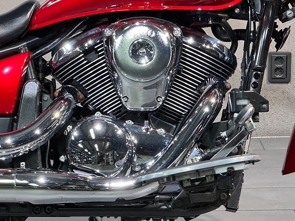 Kawasaki VN900 CLASSIC 3 of 7