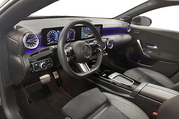 Mercedes-Benz CLA200 6 of 11