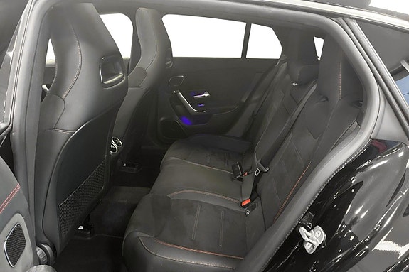 Mercedes-Benz CLA200 9 of 11