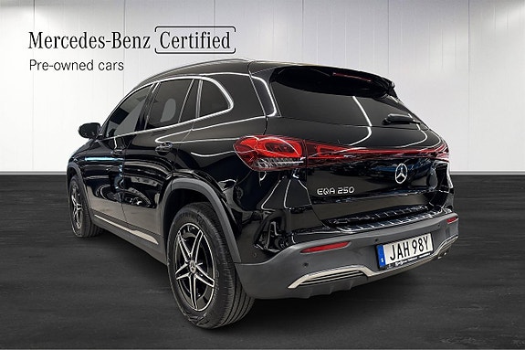 Mercedes-Benz EQA250 3 of 5