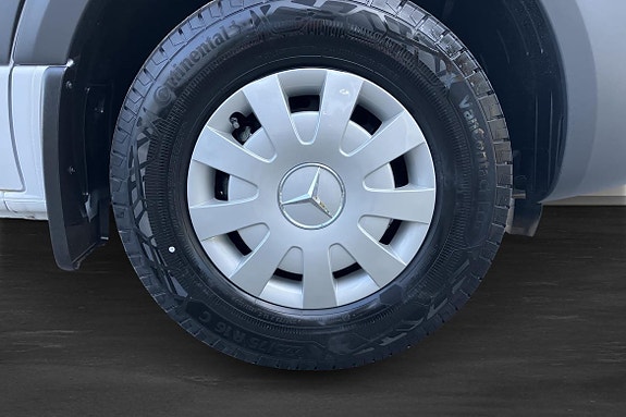Mercedes-Benz eSprinter 314 2 of 13