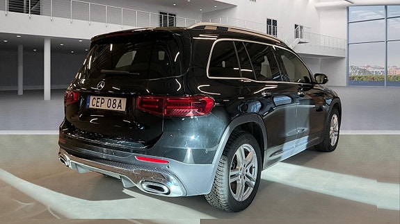 Mercedes-Benz GLB220 d 3 of 6