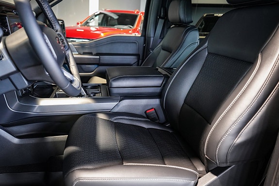 Ford F-150 17 of 30