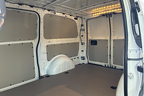 Mercedes-Benz Vito 119 18 of 21