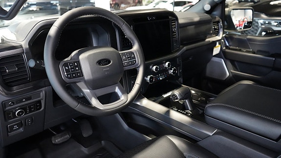 Ford F-150 17 of 30