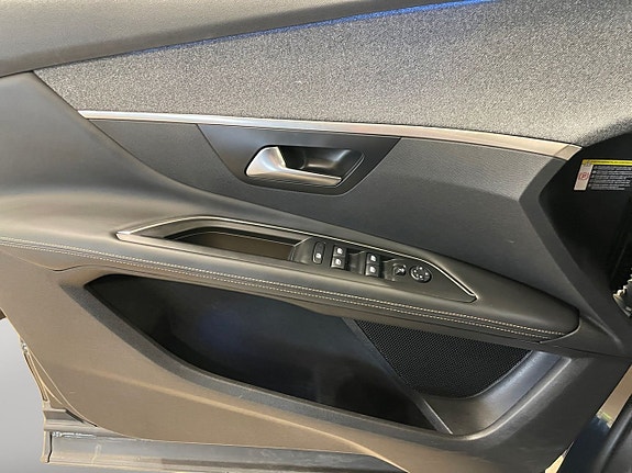 Peugeot 3008 25 of 26