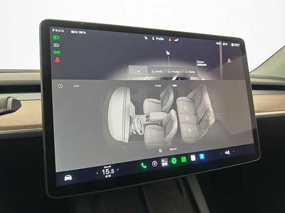 Tesla Model Y 22 of 30