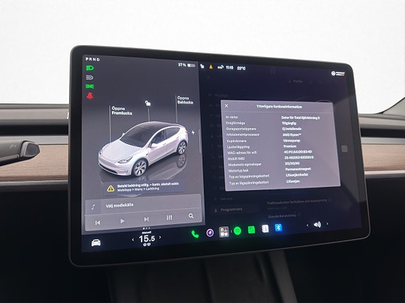 Tesla Model Y 25 of 30