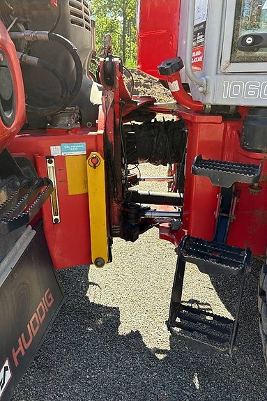 Huddig 1060C, Bra skick, Nya Däck 8 of 24