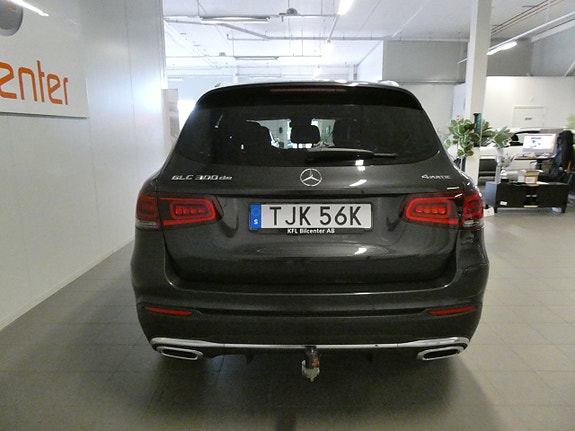 Mercedes-Benz GLC300 de 7 of 21