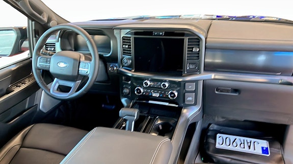 Ford F-150 4 of 5