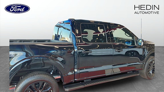 Ford F-150 2 of 5