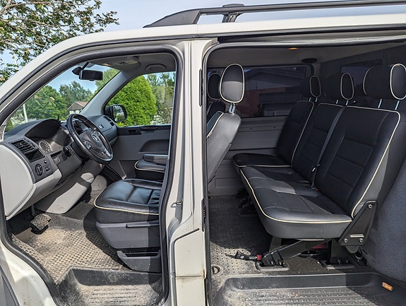 Volkswagen Transporter 3 of 5