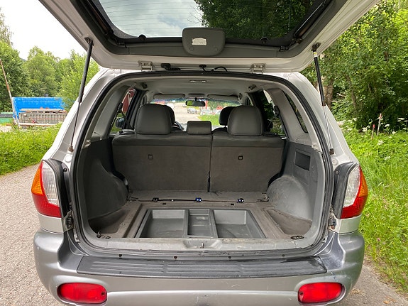 Hyundai Santa Fe 4 of 13