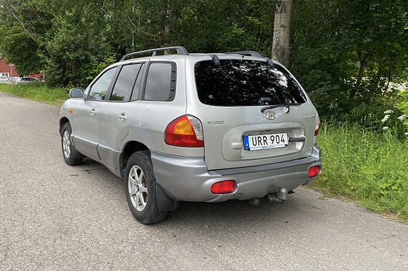 Hyundai Santa Fe 3 of 13