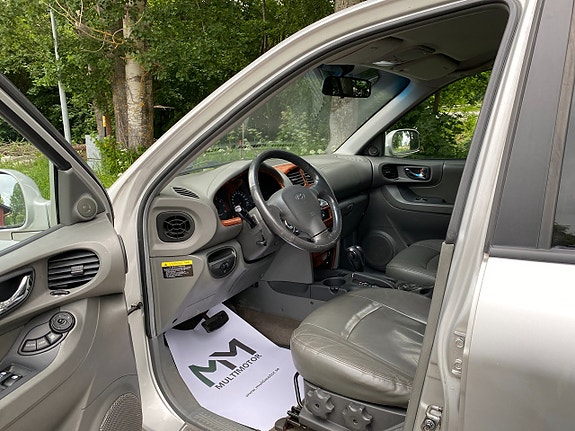 Hyundai Santa Fe 9 of 13