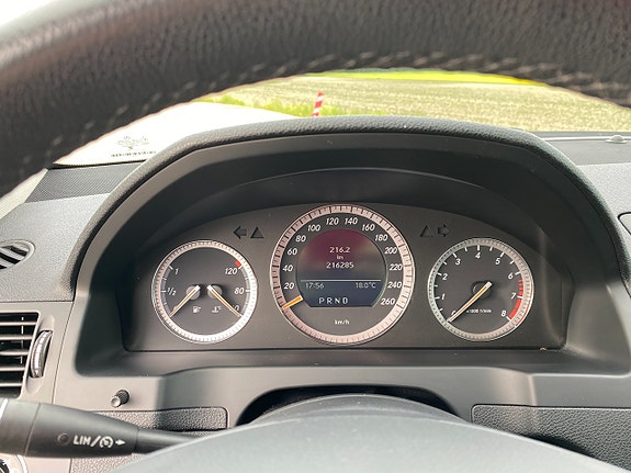 Mercedes-Benz C180 16 of 17