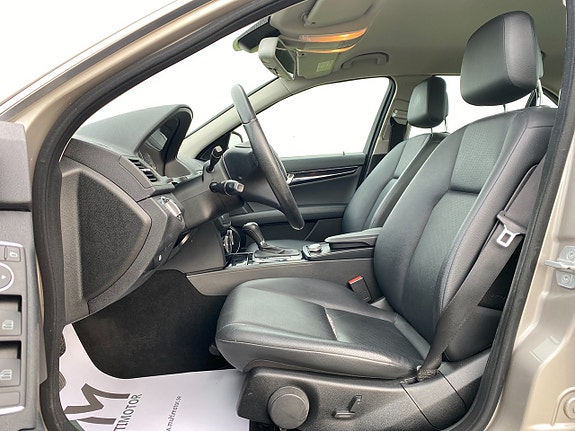 Mercedes-Benz C180 13 of 17
