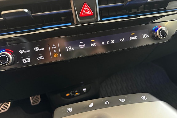 Kia EV6 13 of 19