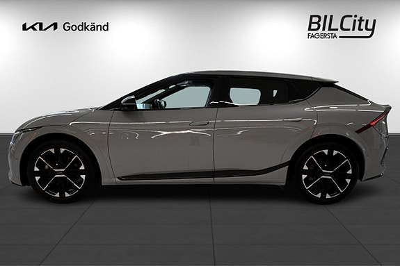 Kia EV6 4 of 5