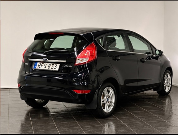 Ford Fiesta 3 of 5