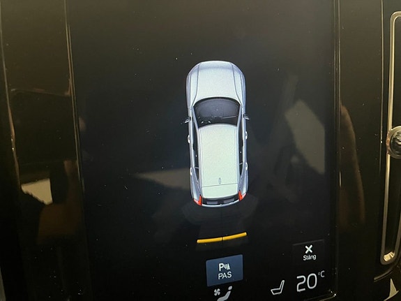 Volvo XC40 17 of 20
