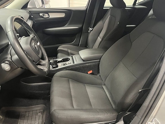 Volvo XC40 7 of 20