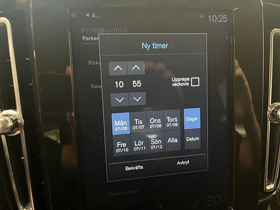 Volvo XC40 15 of 20