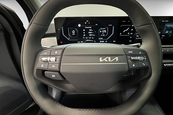 Kia EV3 8 of 19