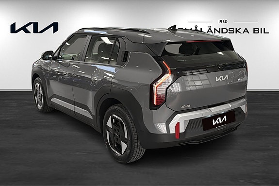 Kia EV3 4 of 5