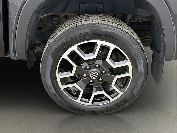 Volkswagen Amarok 30 of 30