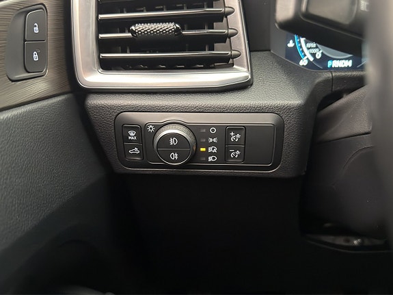 Volkswagen Amarok 17 of 30