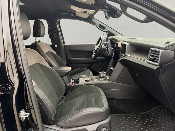 Volkswagen Amarok 27 of 30
