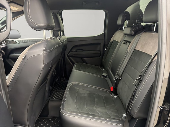 Volkswagen Amarok 26 of 30